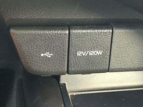 Used 2023 Toyota Camry SE image 27