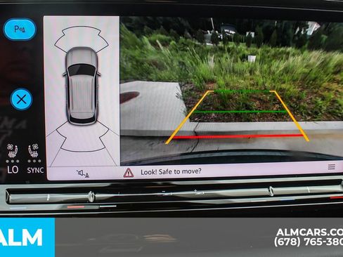 Used 2026 Volkswagen Atlas Cross Sport SE FWD image 31