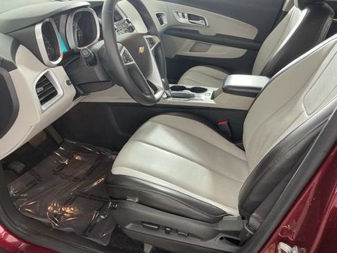 Used 2016 Chevrolet Equinox LTZ w/ Enhanced Convenience Package FWD image 8
