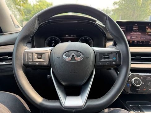 Used 2025 INFINITI QX60 Luxe AWD/4WD image 15