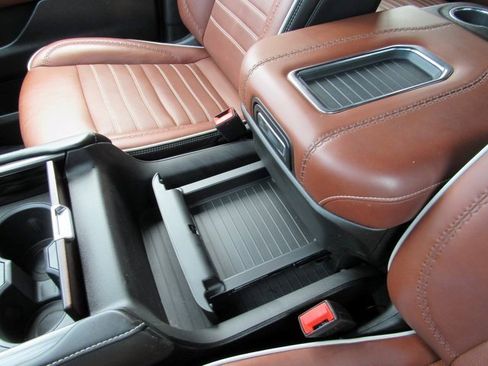 Used 2023 GMC Yukon XL Denali Ultimate image 28