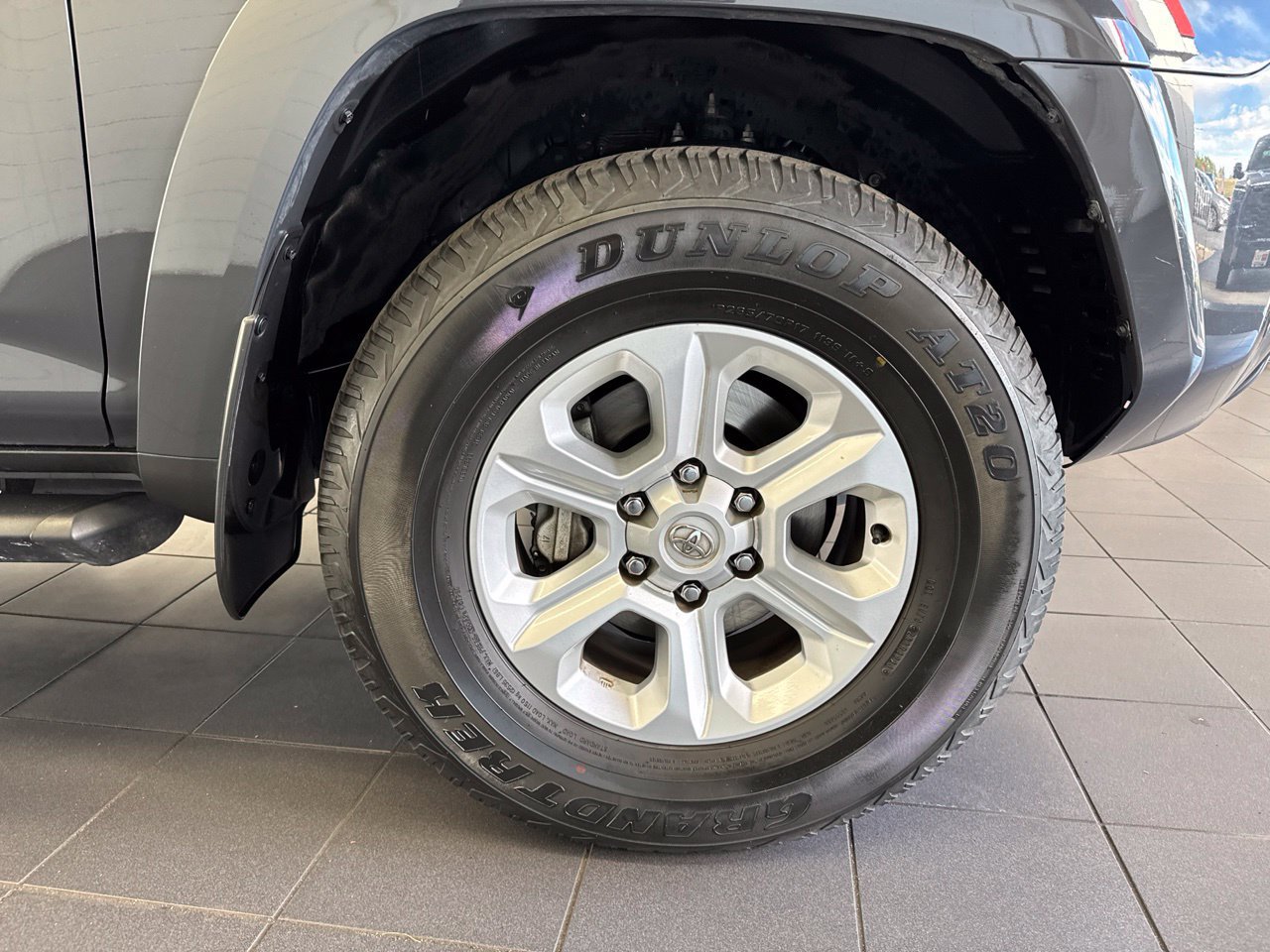 Used 2024 Toyota 4Runner SR5 Premium w/ Moonroof Package AWD/4WD image 56