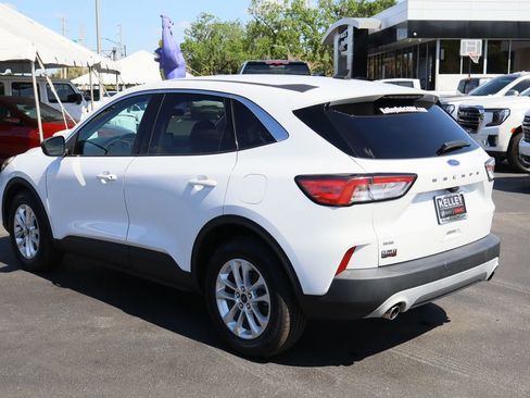 Used 2022 Ford Escape SE image 6