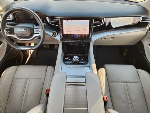 Used 2023 Jeep Grand Wagoneer Base w/ Flexible Seating Group image 25