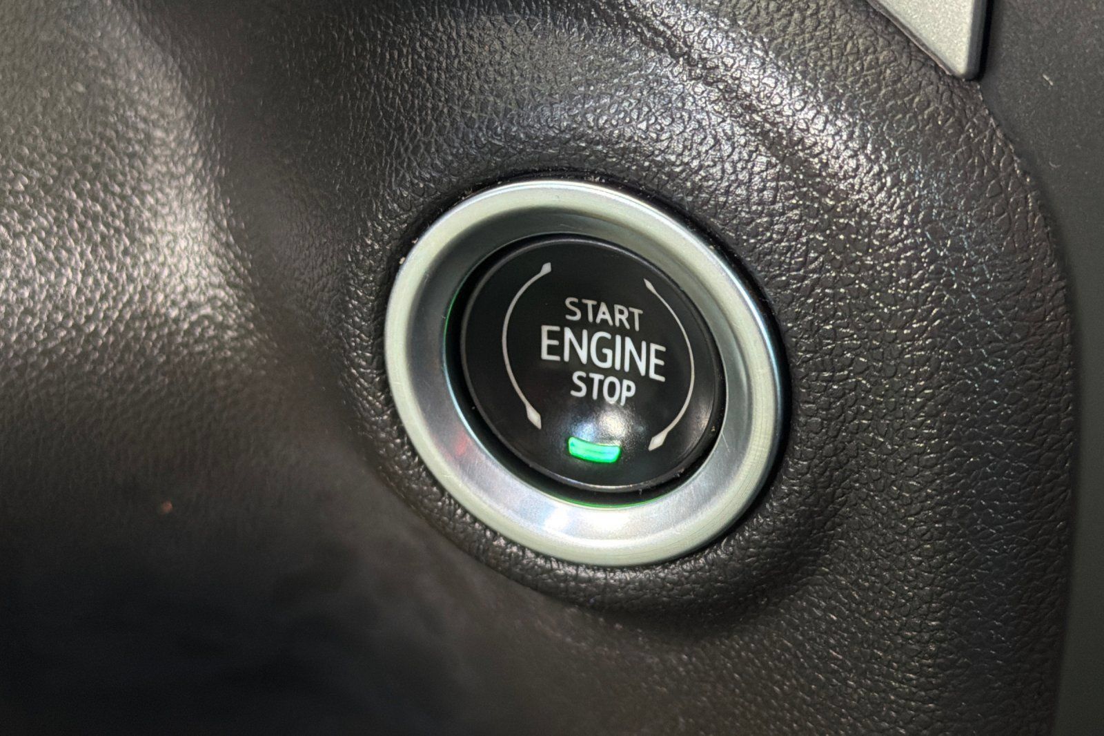 Used 2021 Chevrolet Silverado 1500 RST AWD/4WD image 23