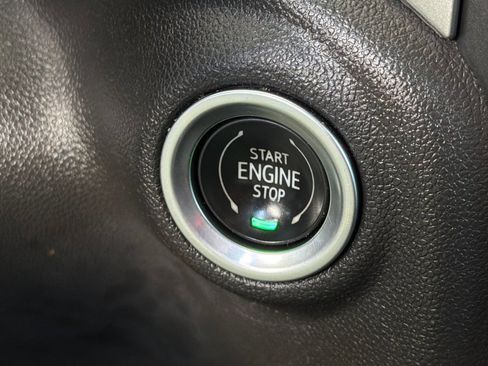 Used 2021 Chevrolet Silverado 1500 RST AWD/4WD image 23