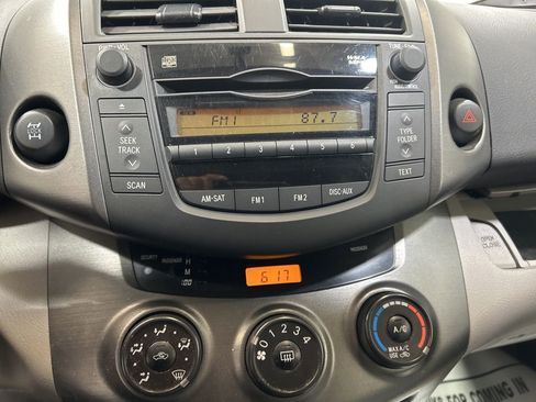 Used 2011 Toyota RAV4 4WD image 28