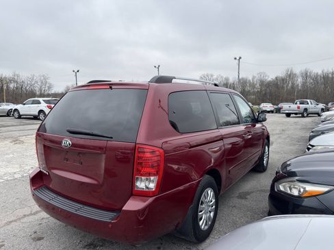 Used 2014 Kia Sedona LX image 5