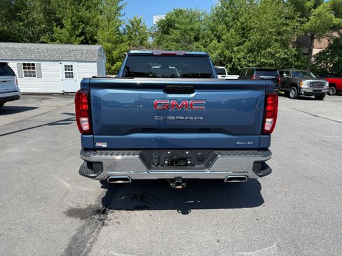 Used 2024 GMC Sierra 1500 SLE AWD/4WD image 4