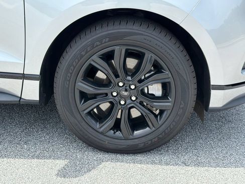 Used 2022 Ford Edge SE w/ Black Appearance Package AWD/4WD image 12