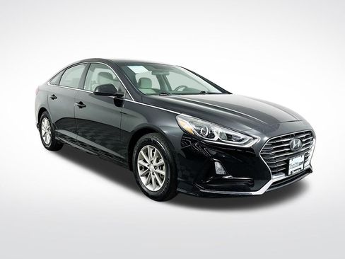 Used 2019 Hyundai Sonata SE w/ Cargo Package FWD image 1