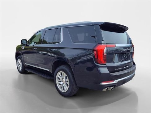 Used 2025 GMC Yukon Denali AWD/4WD image 3