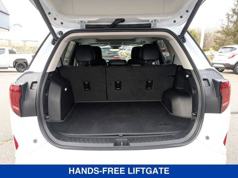 New 2026 GMC Terrain Denali w/ LPO, Floor Liner Package image 33