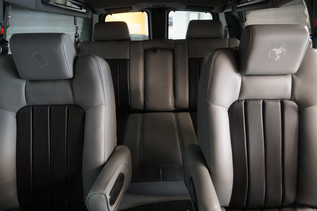 Used 2013 GMC Savana 1500 AWD image 23