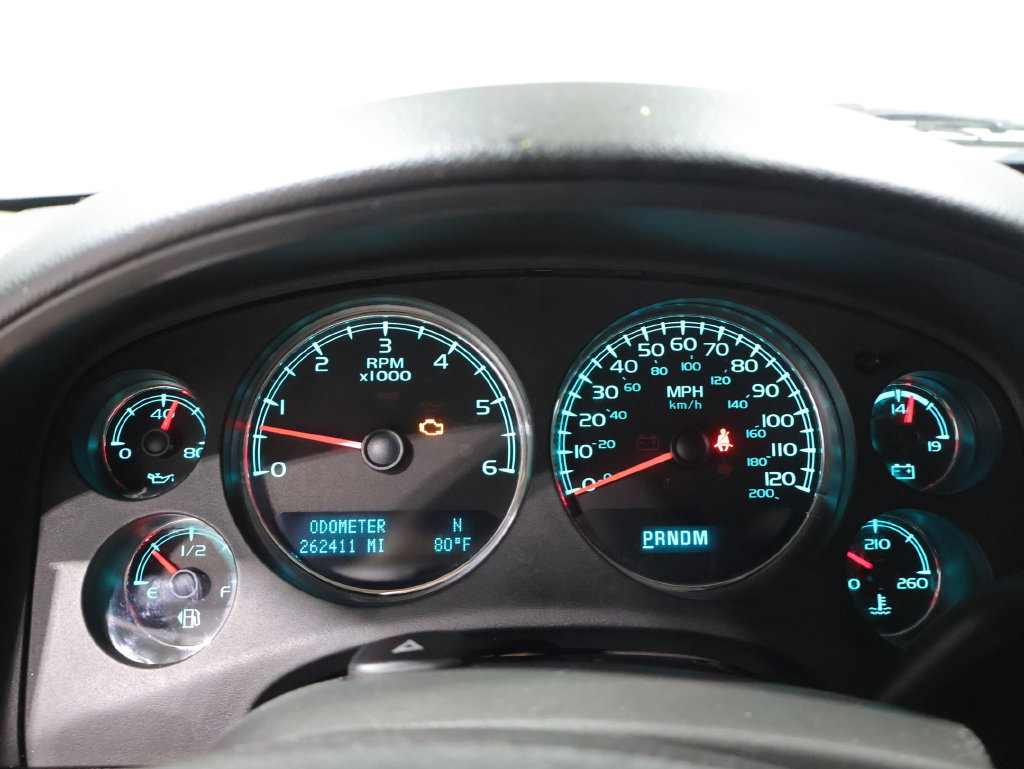 Used 2011 GMC Yukon SLT w/ SLT-2 Equipment Package AWD/4WD image 18