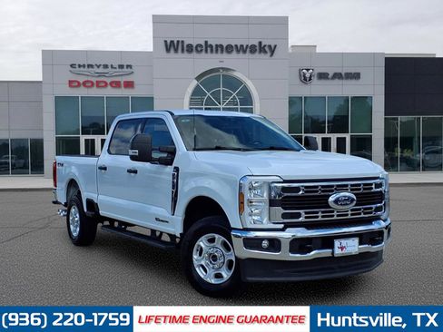 Used 2025 Ford F250 XLT AWD/4WD image 1