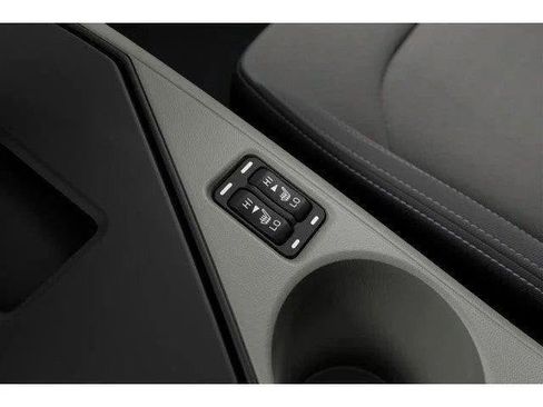 Certified 2025 Subaru Crosstrek 2.5i Premium AWD/4WD image 21