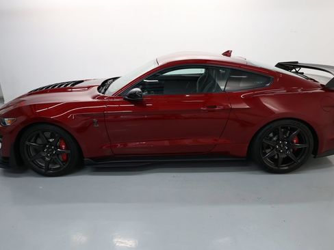 Used 2020 Ford Mustang Shelby GT500 w/ Carbon Fiber Track Pack RWD image 62