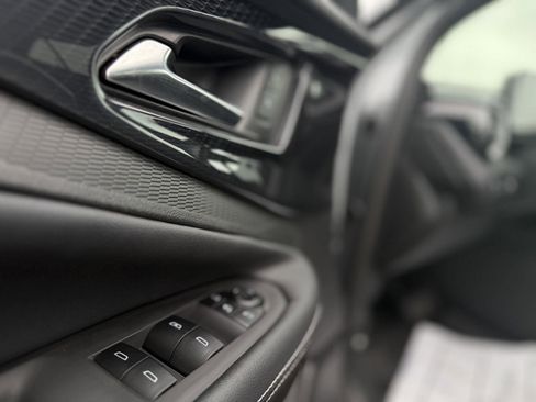 Used 2025 Chevrolet Blazer EV LT image 15