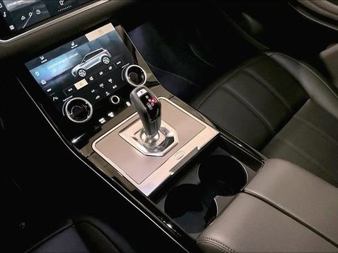 Certified 2022 Land Rover Range Rover Evoque SE image 19