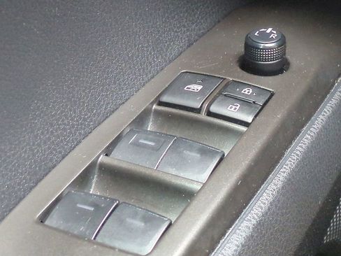Used 2024 Toyota Camry SE FWD image 22