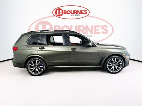 Used 2022 BMW X7 M50i w/ Luxury Seating Package AWD/4WD image 13