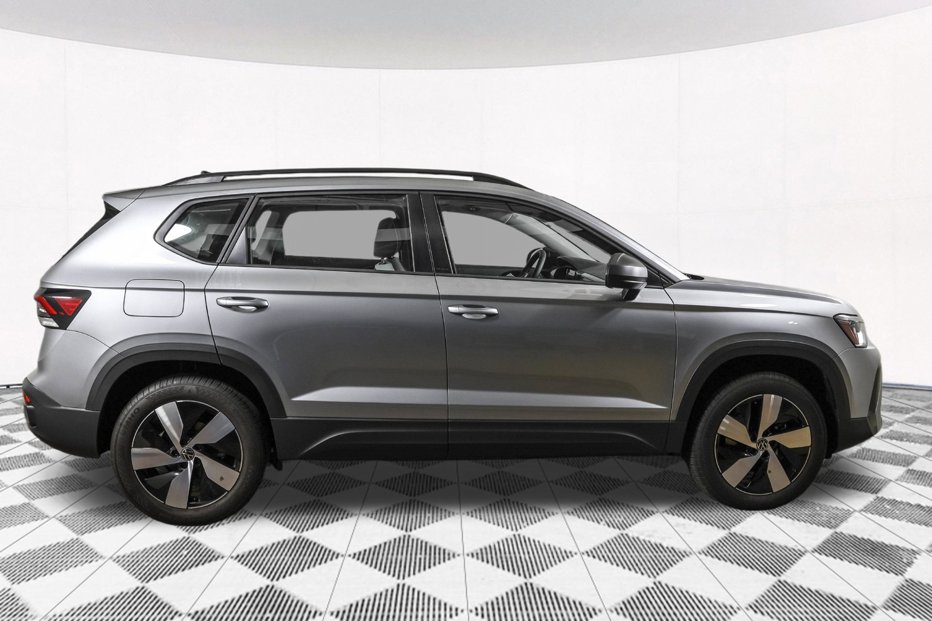 Used 2025 Volkswagen Taos S AWD/4WD image 13