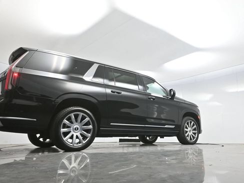 Used 2024 Cadillac Escalade ESV Premium Luxury Platinum AWD/4WD image 66
