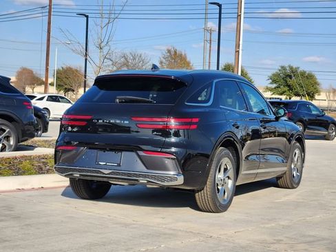 Used 2026 Genesis GV70 2.5T Advanced AWD/4WD image 3