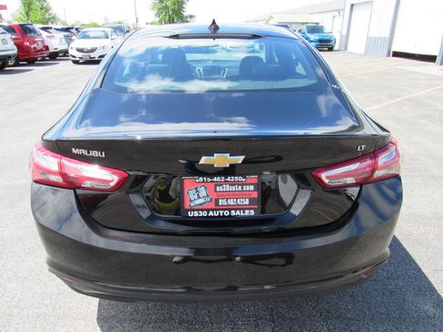 Used 2022 Chevrolet Malibu LT FWD image 5