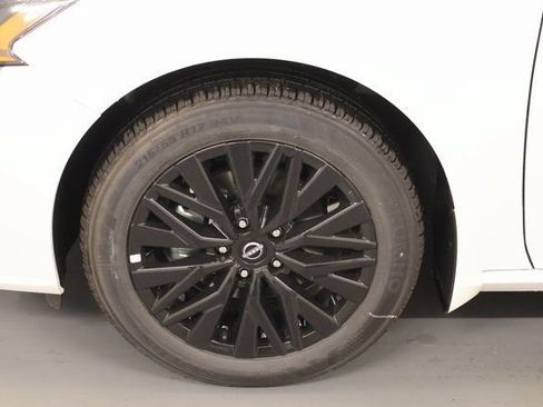 New 2026 Nissan Altima 2.5 SV w/ SV Special Edition Package AWD/4WD image 7