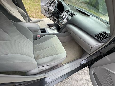 Used 2007 Toyota Camry LE FWD image 12