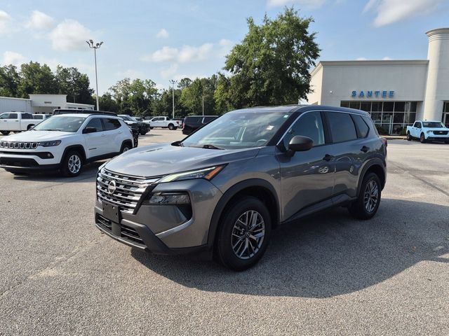 Used 2024 Nissan Rogue S AWD/4WD image 7