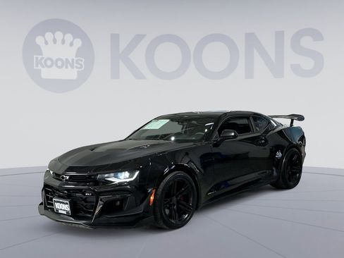 Used 2020 Chevrolet Camaro ZL1 image 1