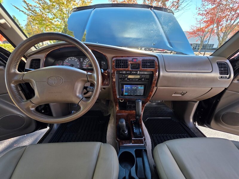 Used 2000 Toyota 4Runner Limited AWD/4WD image 17