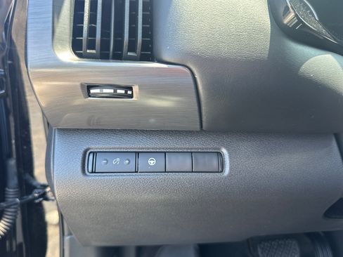 Used 2024 Nissan Pathfinder Rock Creek AWD/4WD image 16