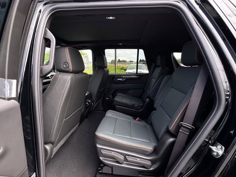 New 2026 GMC Yukon AT4 w/ AT4 Premium Package AWD/4WD image 21