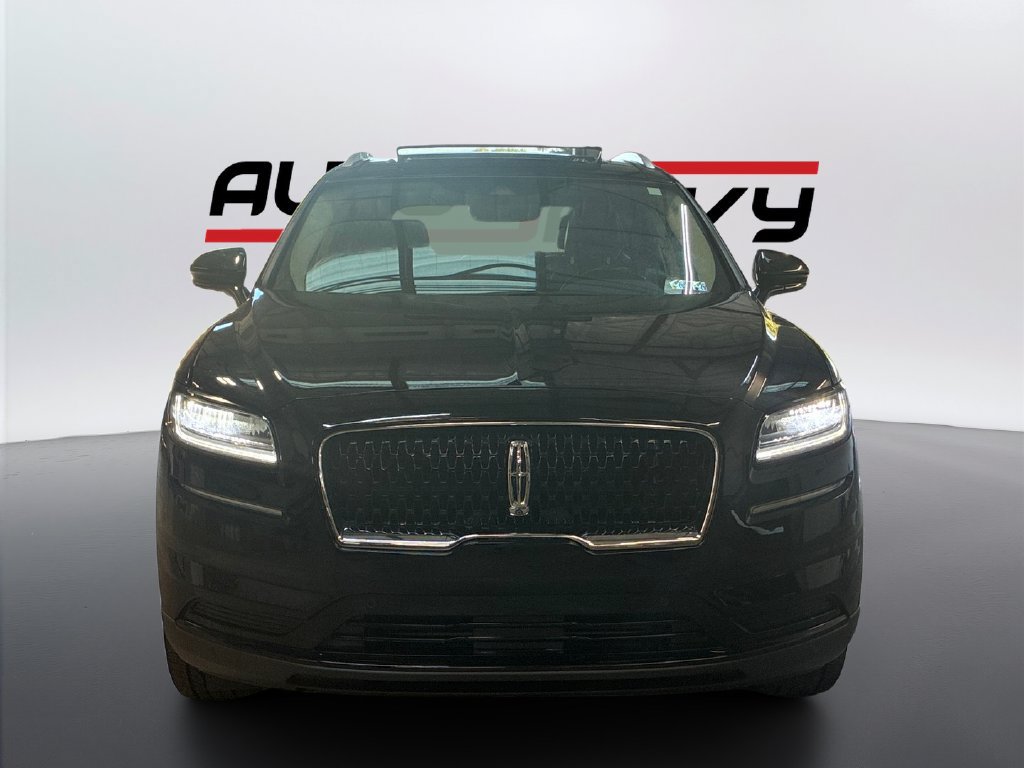 Used 2023 Lincoln Nautilus Reserve w/ Equipment Group 201A AWD/4WD image 2