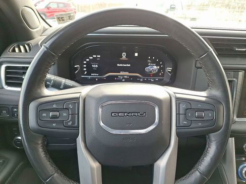 Used 2022 GMC Yukon Denali image 21