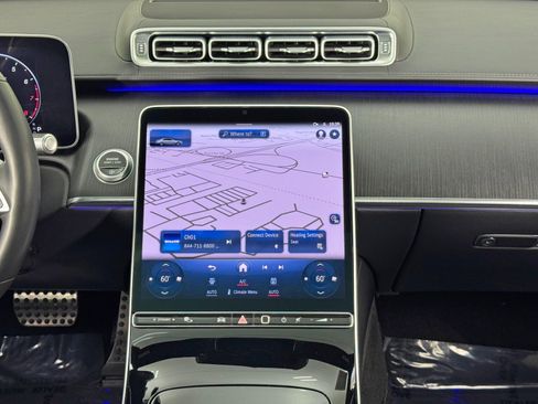 Used 2022 Mercedes-Benz S 500 4MATIC w/ AMG Line Package image 25