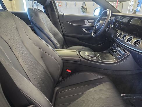 Used 2022 Mercedes-Benz E 350 Sedan image 11