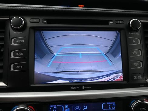 Used 2015 Toyota Highlander XLE FWD image 20