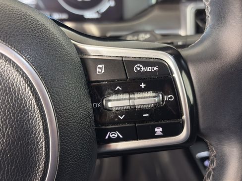 Used 2023 Kia Sorento SX AWD/4WD image 42