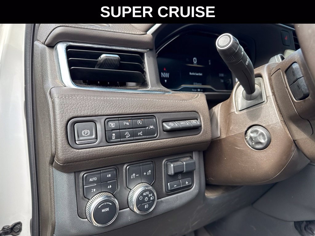 Used 2024 GMC Yukon Denali w/ Advanced Technology Package AWD/4WD image 46