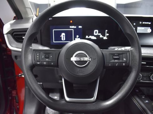 Certified 2025 Nissan Kicks SV w/ SV Premium Package image 25