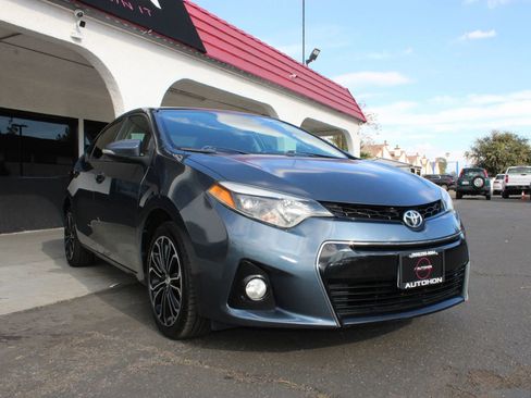 Used 2014 Toyota Corolla S image 7
