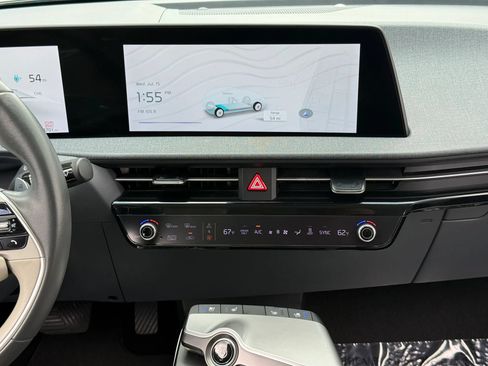 Used 2022 Kia EV6 Wind RWD image 20