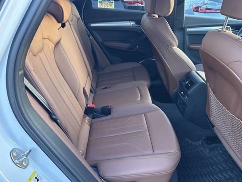 Used 2025 Audi Q5 2.0T Premium w/ Convenience Plus Package image 30