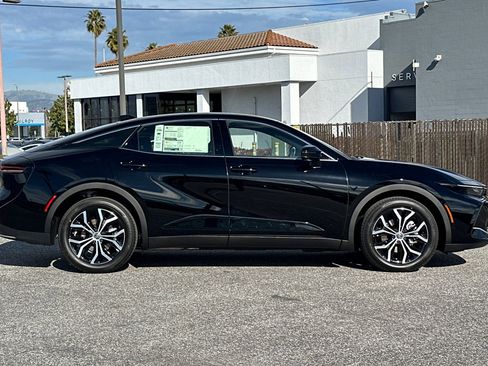 New 2026 Toyota Crown XLE image 3