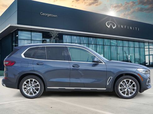 Used 2021 BMW X5 xDrive45e w/ Premium Package 2 image 3